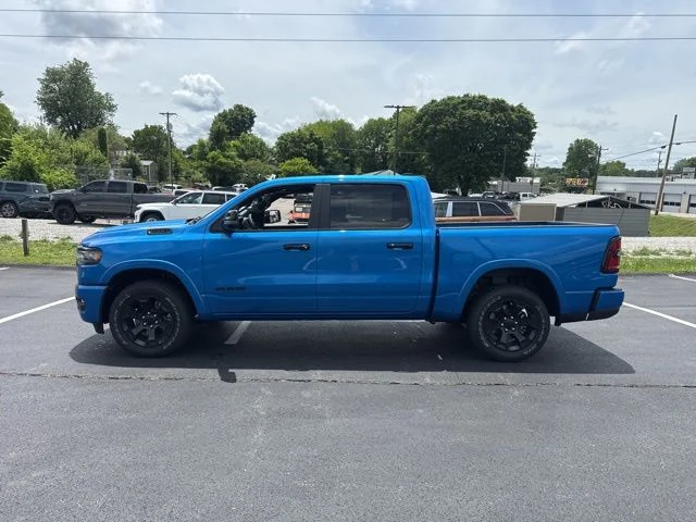 New 2026 Hydro Blue Pearl-Coat Exterior Paint RAM Big Horn/Lone Star image 4