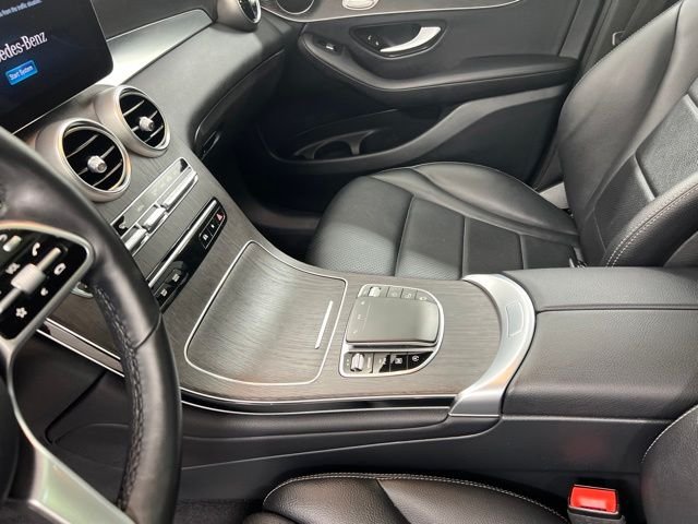 Used 2022 White Mercedes-Benz GLC 300 image 15
