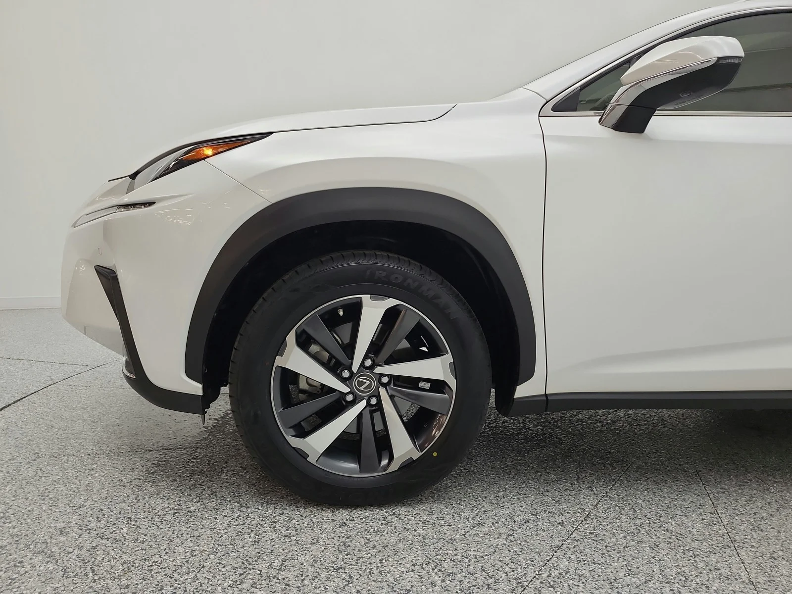 Used 2021 Eminent White Pearl Lexus NX 300 FWD image 21