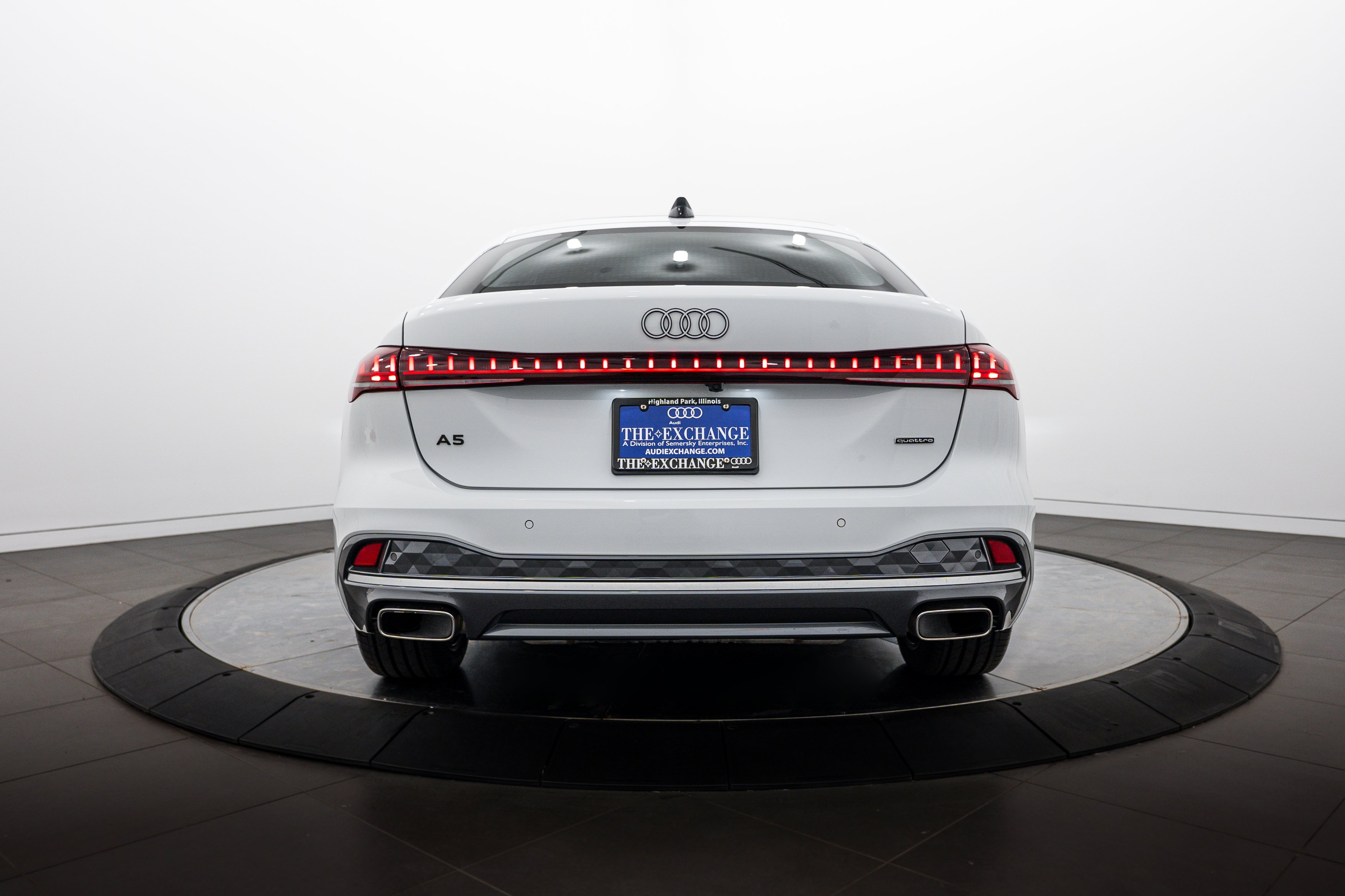 Used 2025 Glacier White Metallic Audi Premium Plus image 21