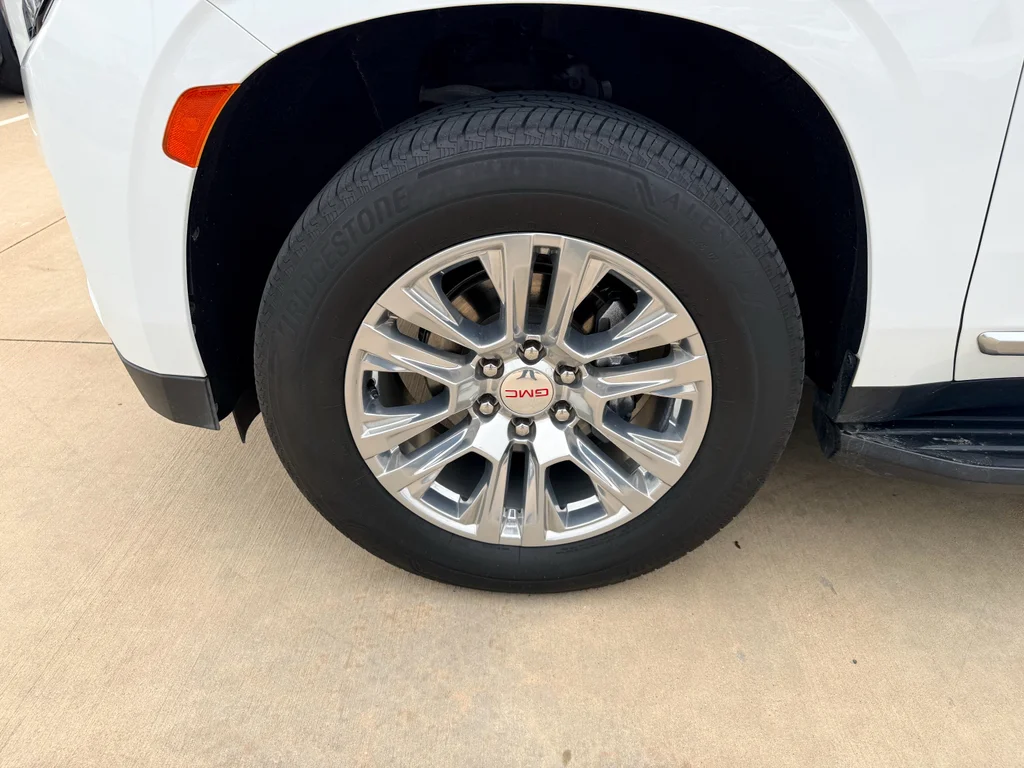 Used 2021 Summit White GMC Denali image 31