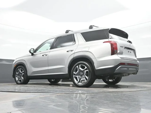 Used 2024 Silver Hyundai SEL image 19