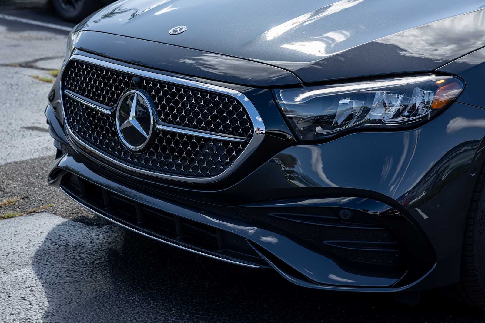 New 2027 Graphite Grey Metallic Mercedes-Benz E 350 image 33