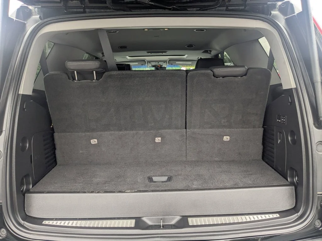 Used 2019 Black Raven Cadillac Luxury image 29