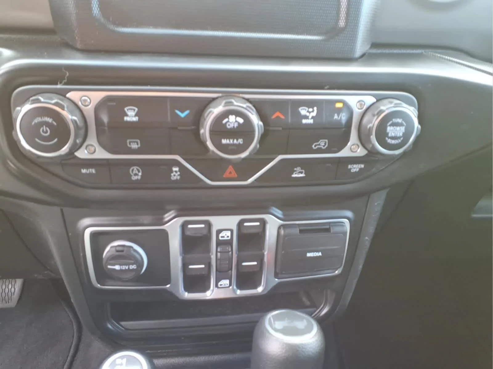 Used 2022 Black Clearcoat Jeep Unlimited Sport S image 20