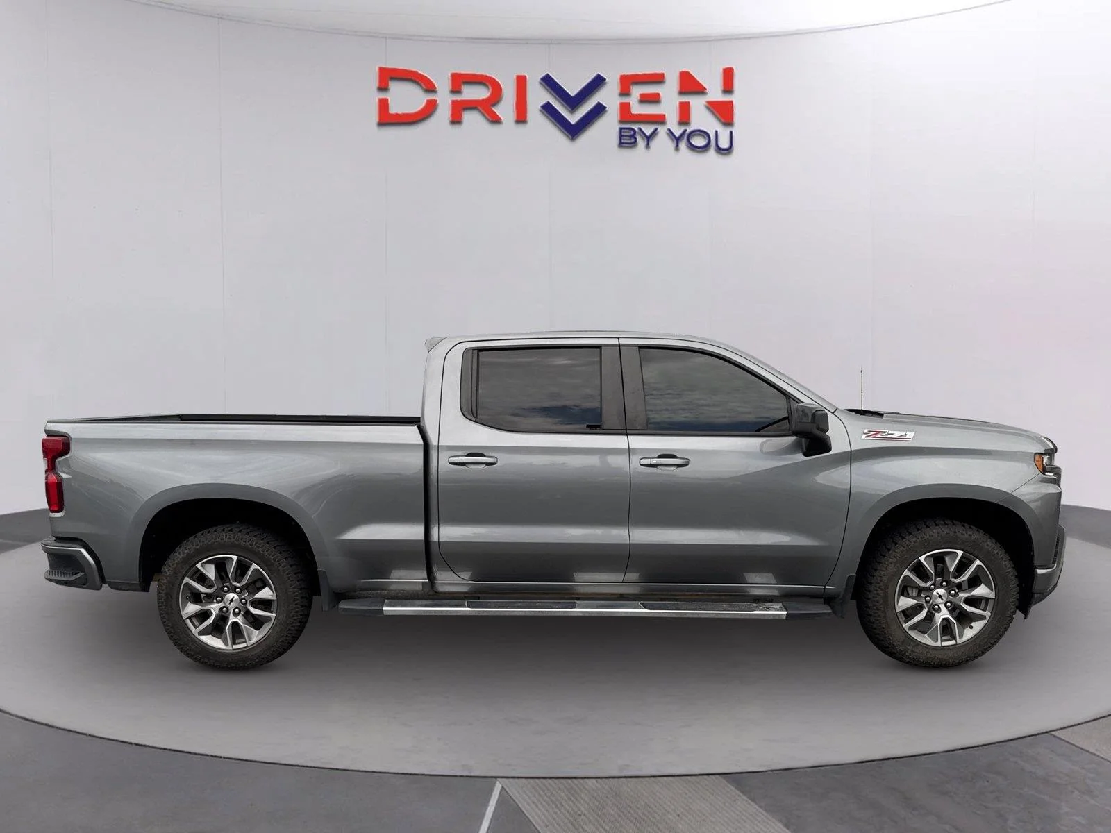 Used 2021 SATIN STEEL METALLIC Chevrolet RST image 3