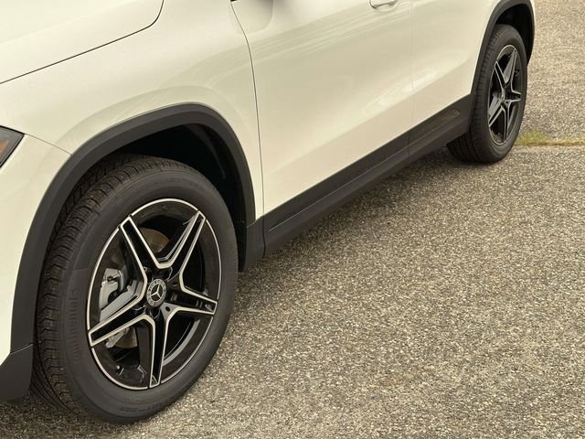 New 2026 Polar White Mercedes-Benz GLA 250 image 13