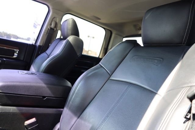 Used 2018 Black Ram Laramie image 22