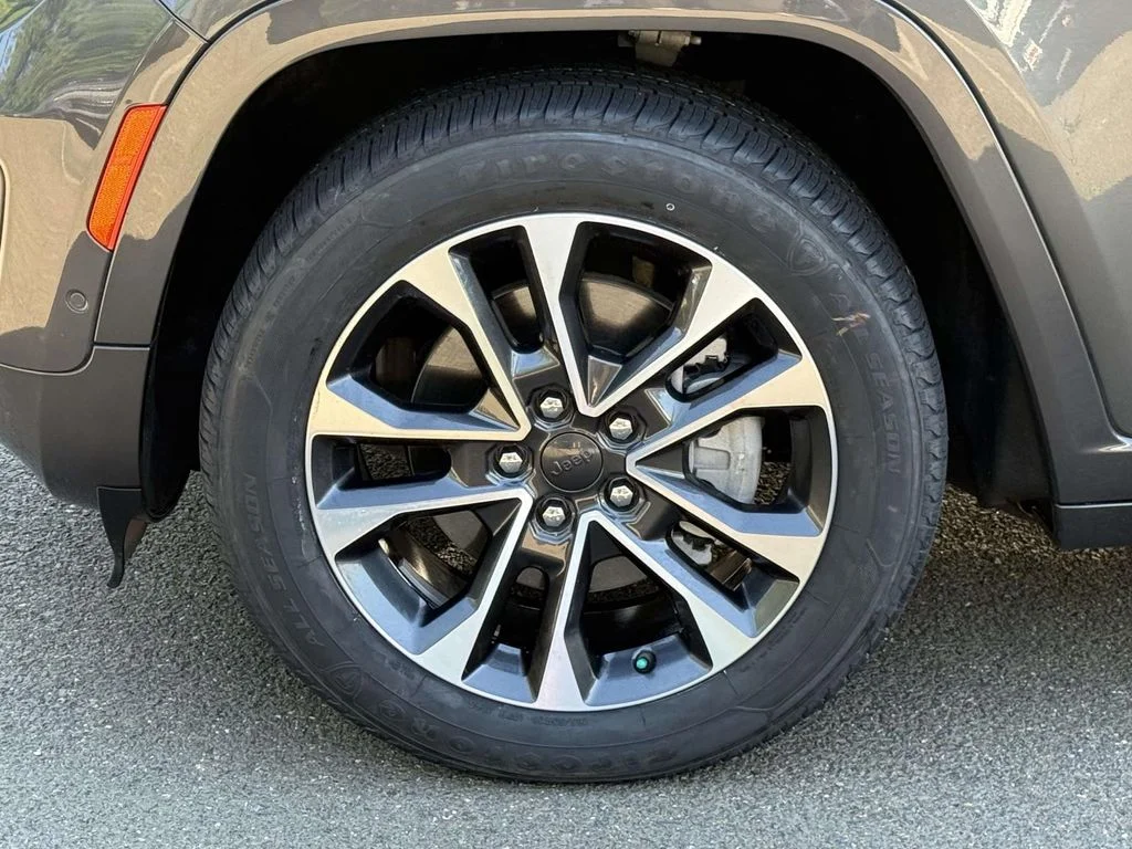 Used 2023 Gray Jeep Overland image 12