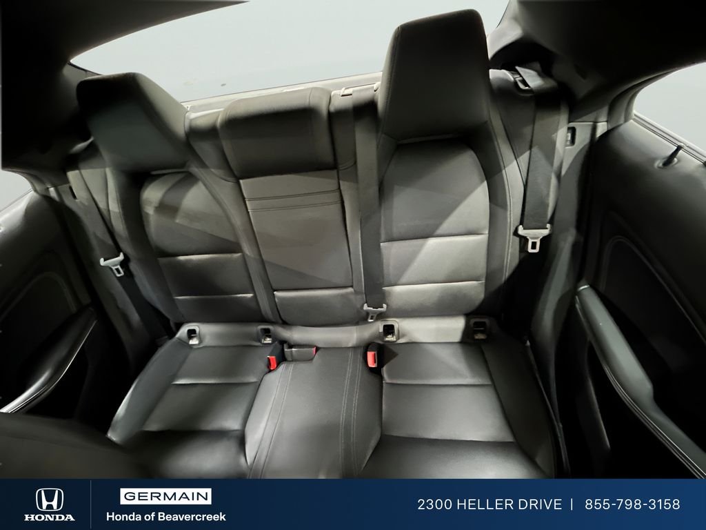Used 2019  Mercedes-Benz CLA 250 image 15