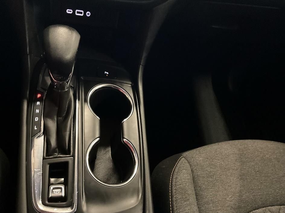 Used 2022 Red Chevrolet LT image 23