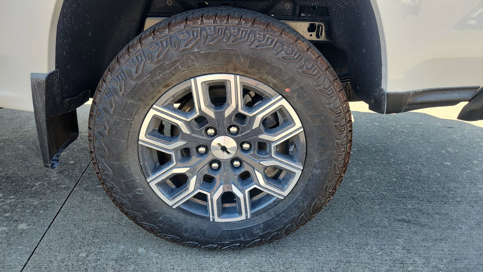 2026 Chevrolet Colorado Z71 - Photo 10