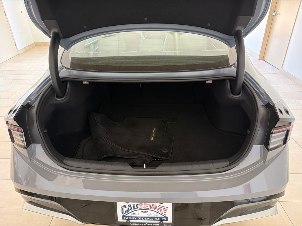 Used 2025 Blue Hyundai SEL image 30