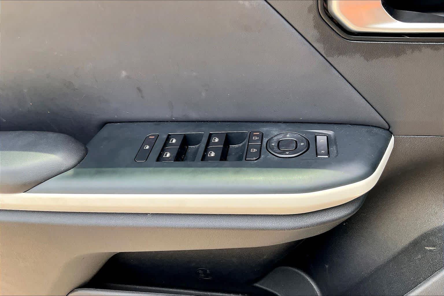 Used 2025 Morning Haze Kia GT-Line image 34
