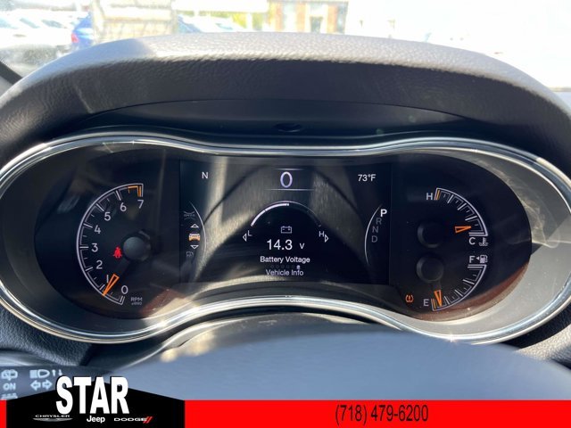 Used 2021 Granite Crystal Metallic Clearcoat Jeep Limited image 28