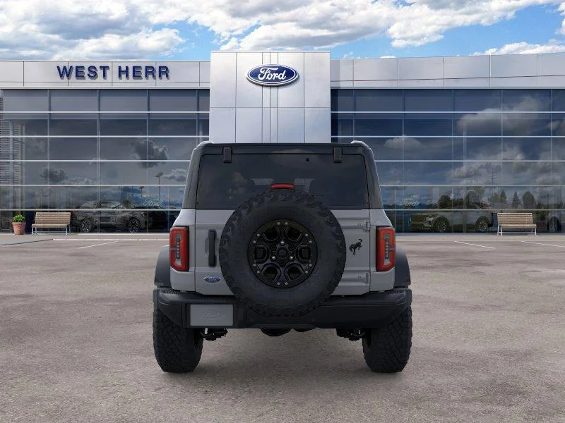 New 2026 Avalanche Gray Ford Badlands® image 5