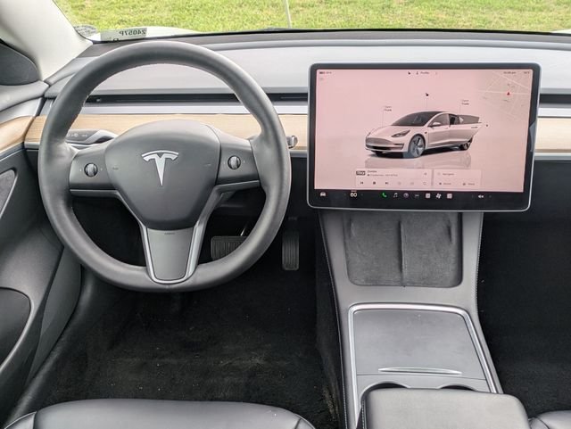 Used 2022 White Tesla Long Range image 29