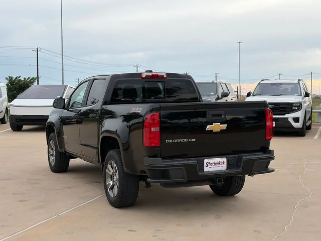 Used 2018 Black Chevrolet Z71 image 7