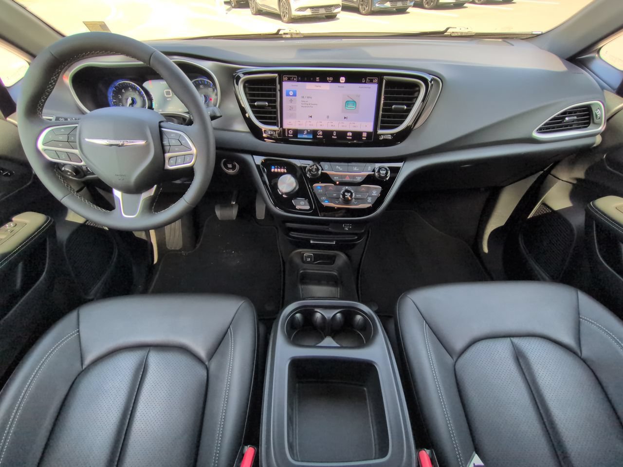 Used 2026 White Chrysler SELECT image 18