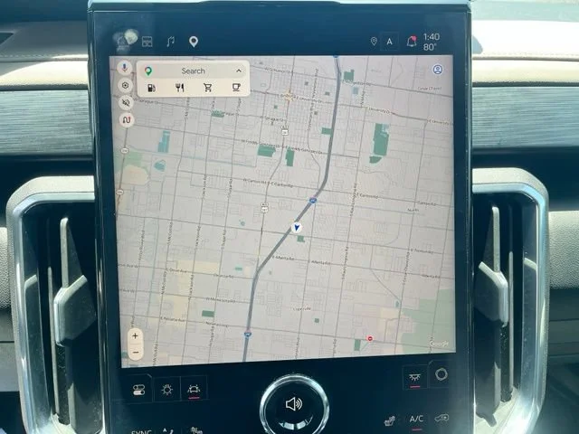 Used 2025 Summit White GMC Elevation image 14