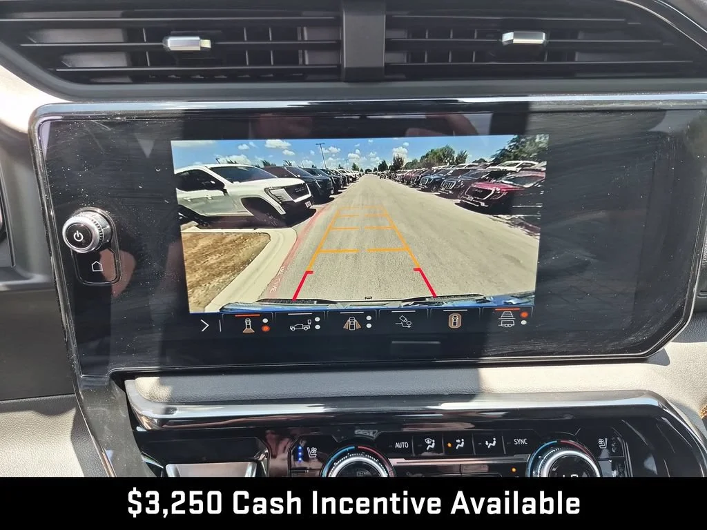 New 2026 Summit White GMC AT4 image 33