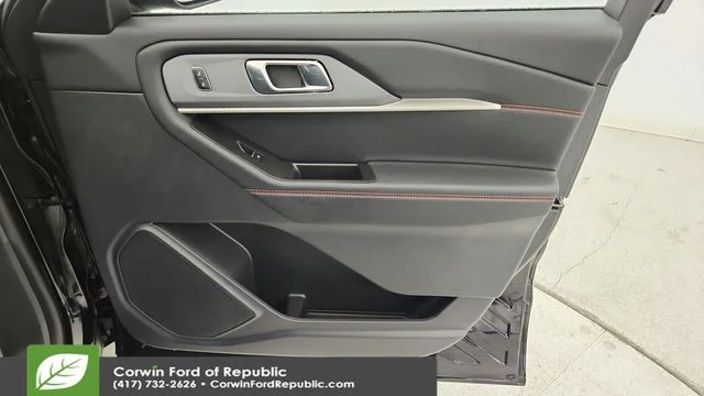Certified Used 2026 Black Metallic Ford ST-Line image 30
