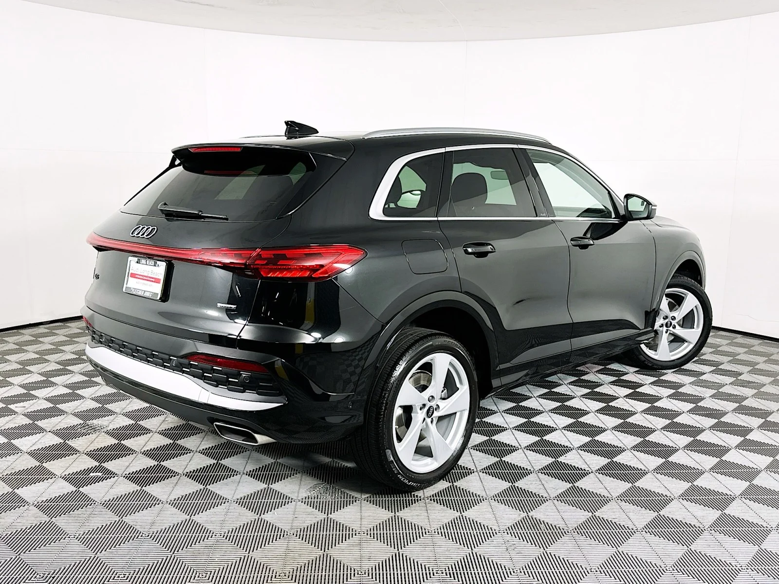 Used 2025 Mythos Black Metallic Audi Premium Plus image 14