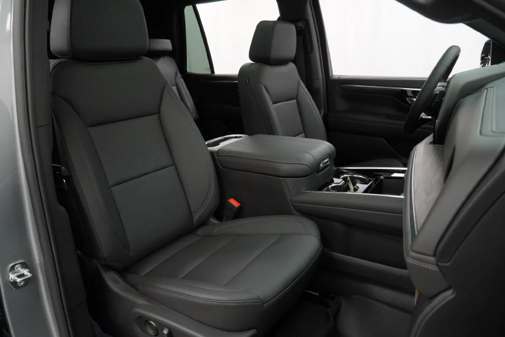 New 2026 Sterling Gray Metallic Chevrolet Z71 image 30