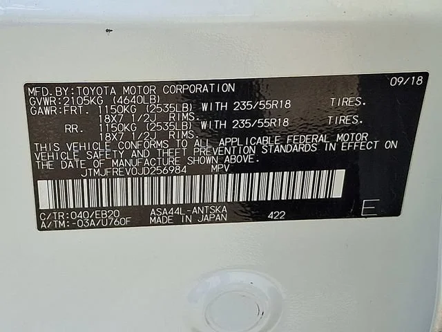Used 2018 White Toyota SE image 28