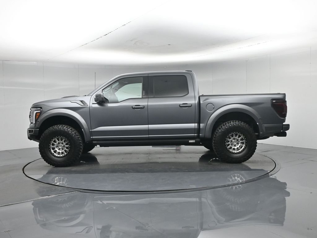 Used 2024 Gray Ford Raptor image 33
