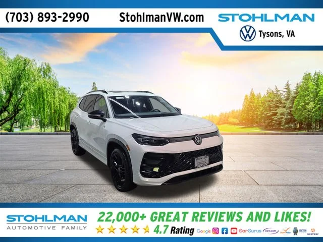 2026 Volkswagen Tiguan 2.0T SE R-Line Black 4Motion's photo