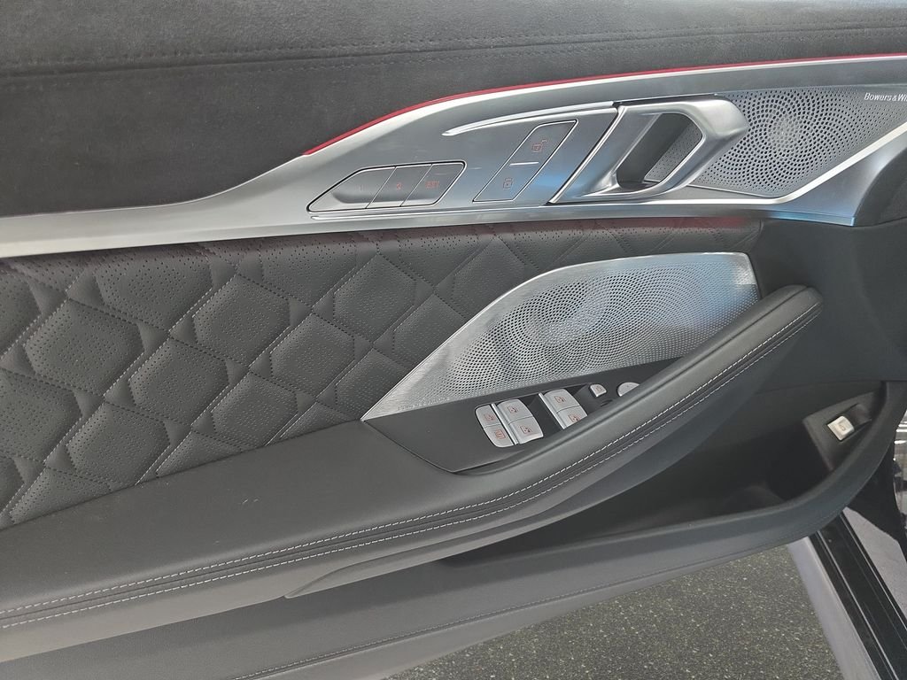 2026 BMW 8 Series M850i - Photo 14