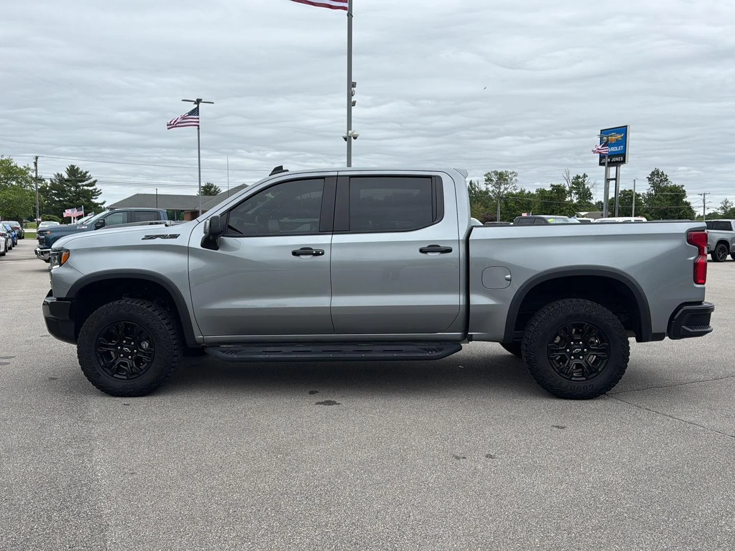 2024 Chevrolet Silverado 1500 ZR2 - Photo 7