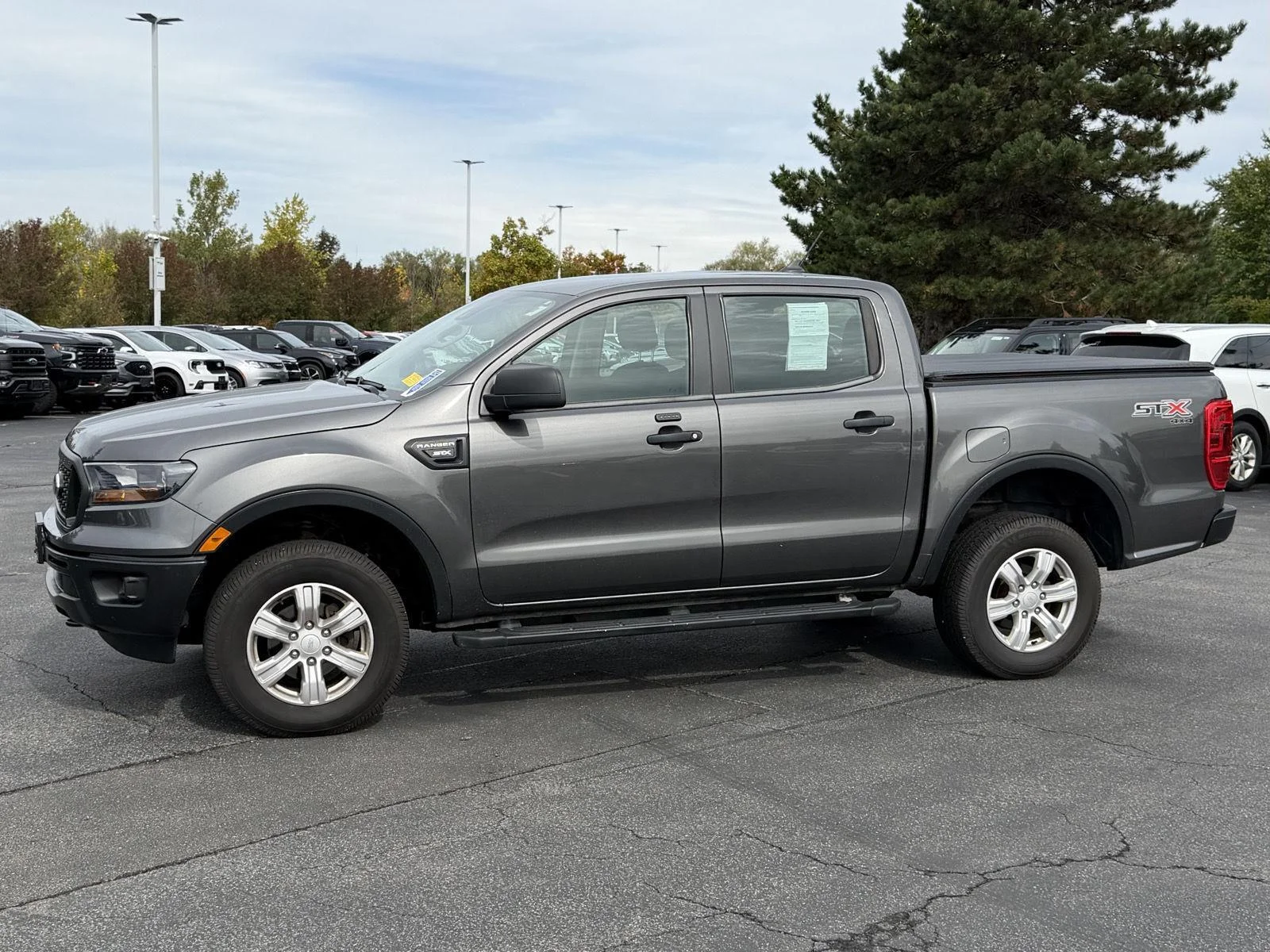 Used 2020 Magnetic Ford XL image 4