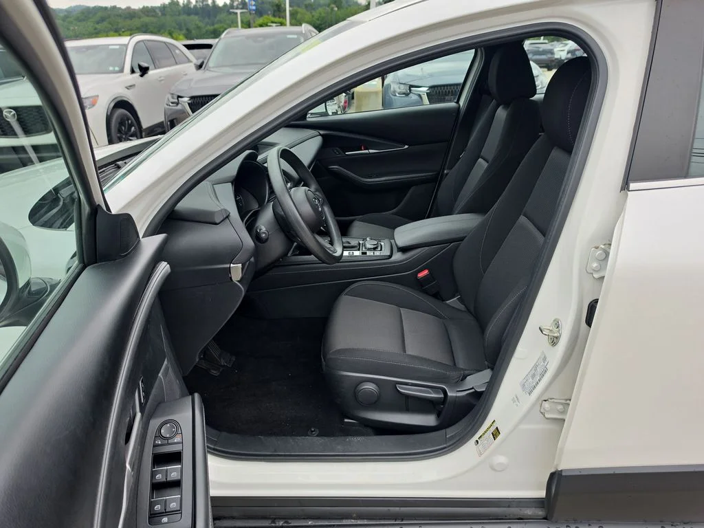 Certified Used 2024 White Mazda 2.5 S image 11