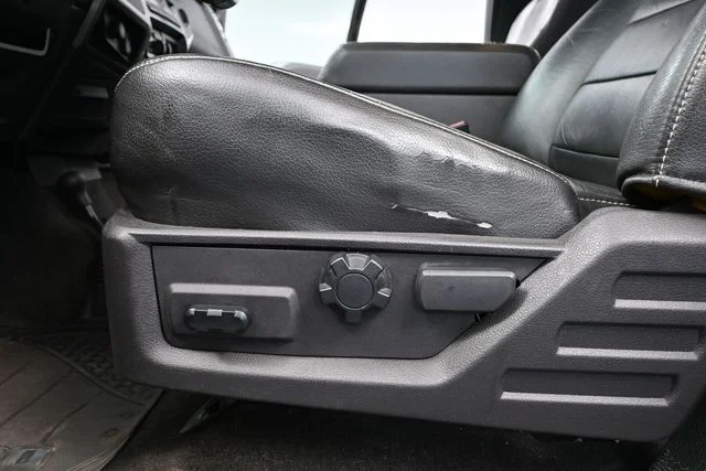 Used 2008 Black Ford FX4 image 15