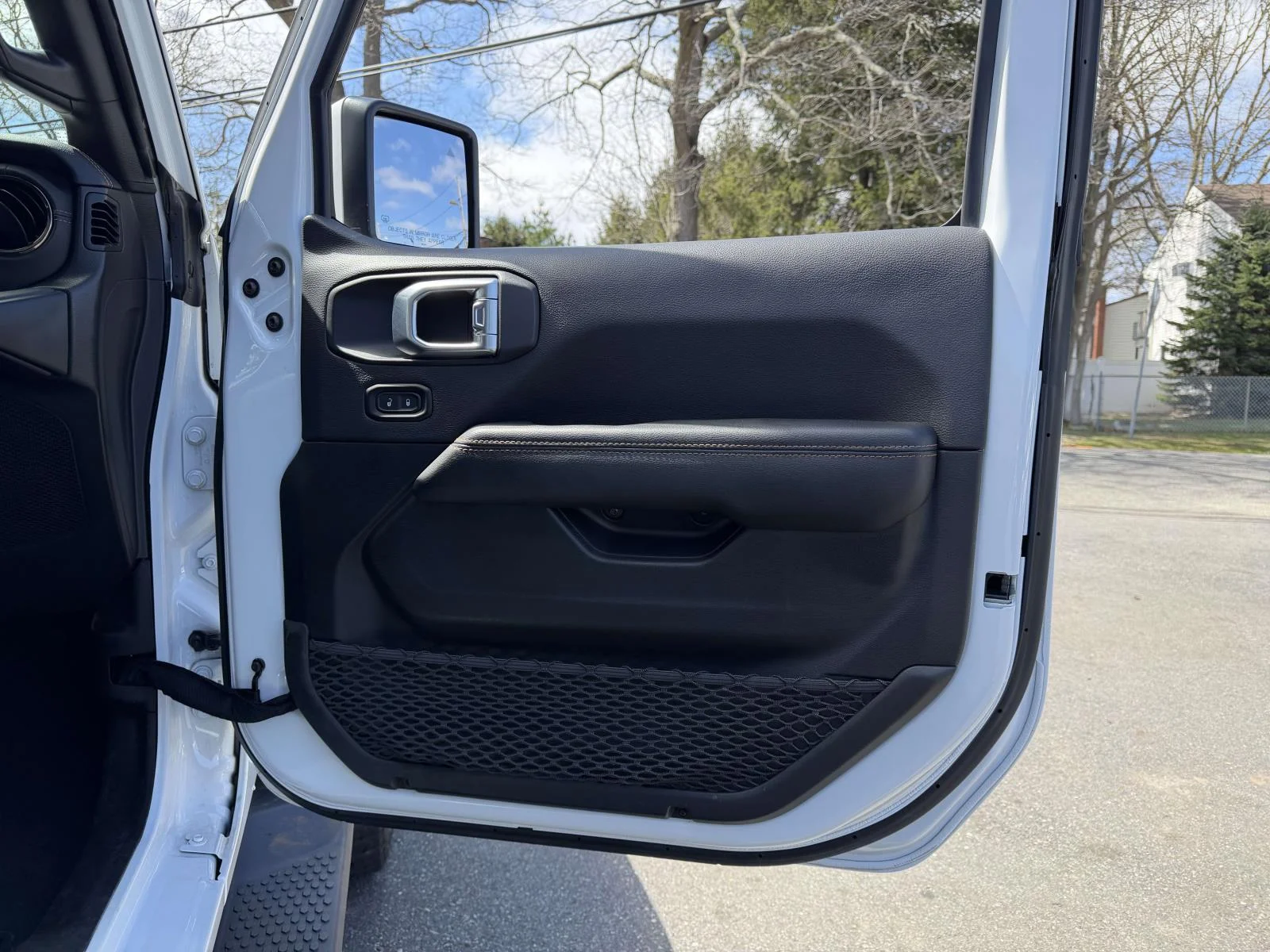 Used 2022 White Jeep Unlimited Sahara High Altitude image 13