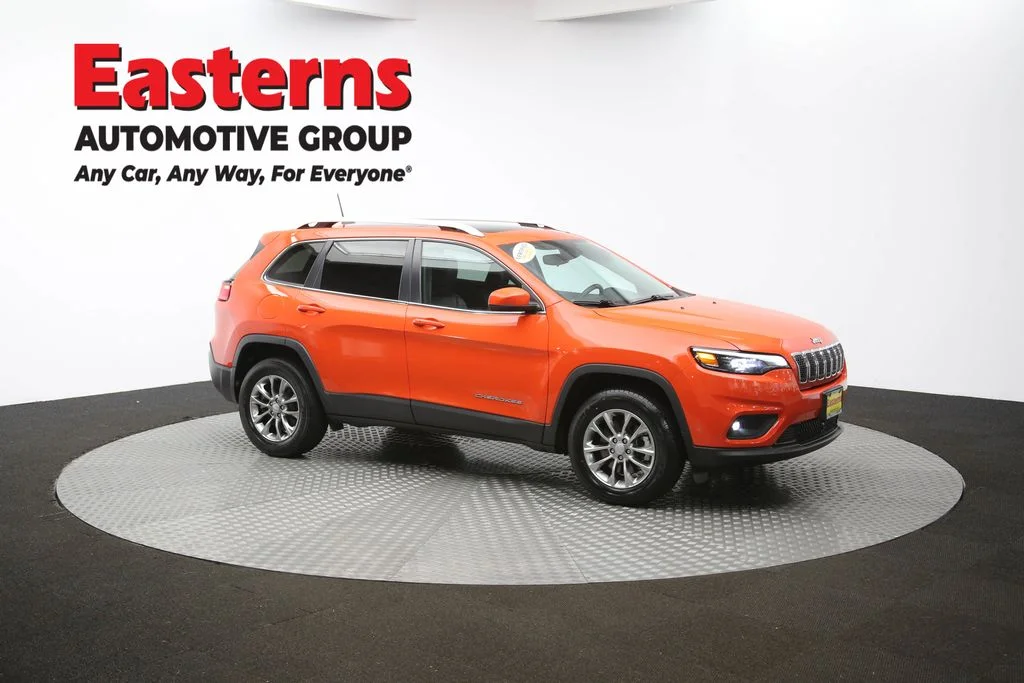 Used 2021 Orange Jeep Latitude Plus image 43