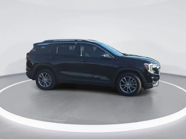 Used 2024 Black GMC SLT image 9
