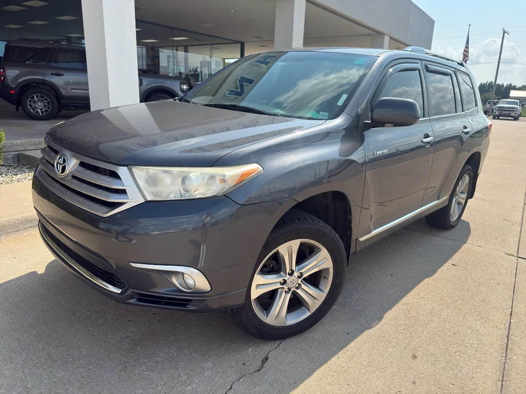 Used 2011 Magnetic Gray Metallic Toyota Limited image 7