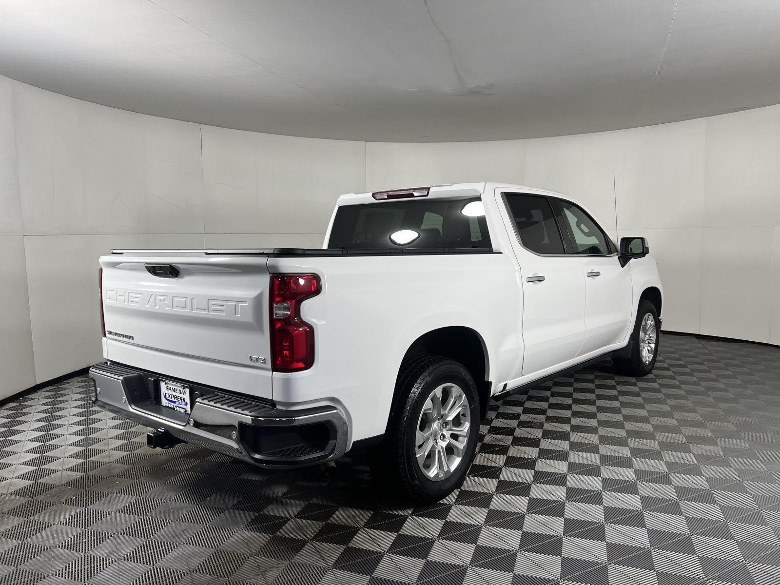 Used 2023 Summit White Chevrolet LTZ image 22