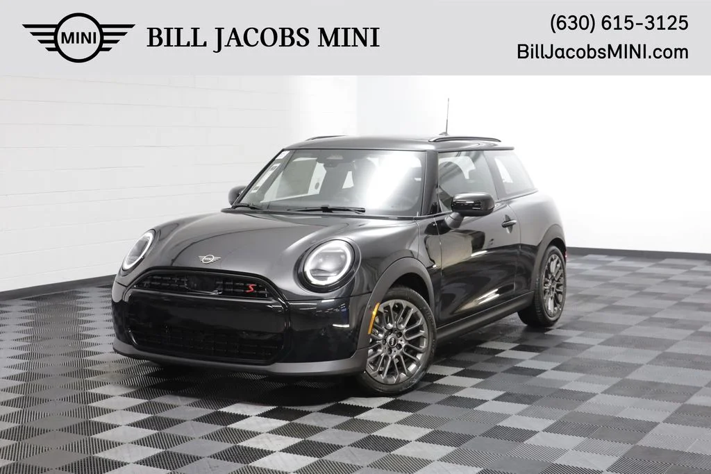 2026 MINI Hardtop Cooper S Signature's photo