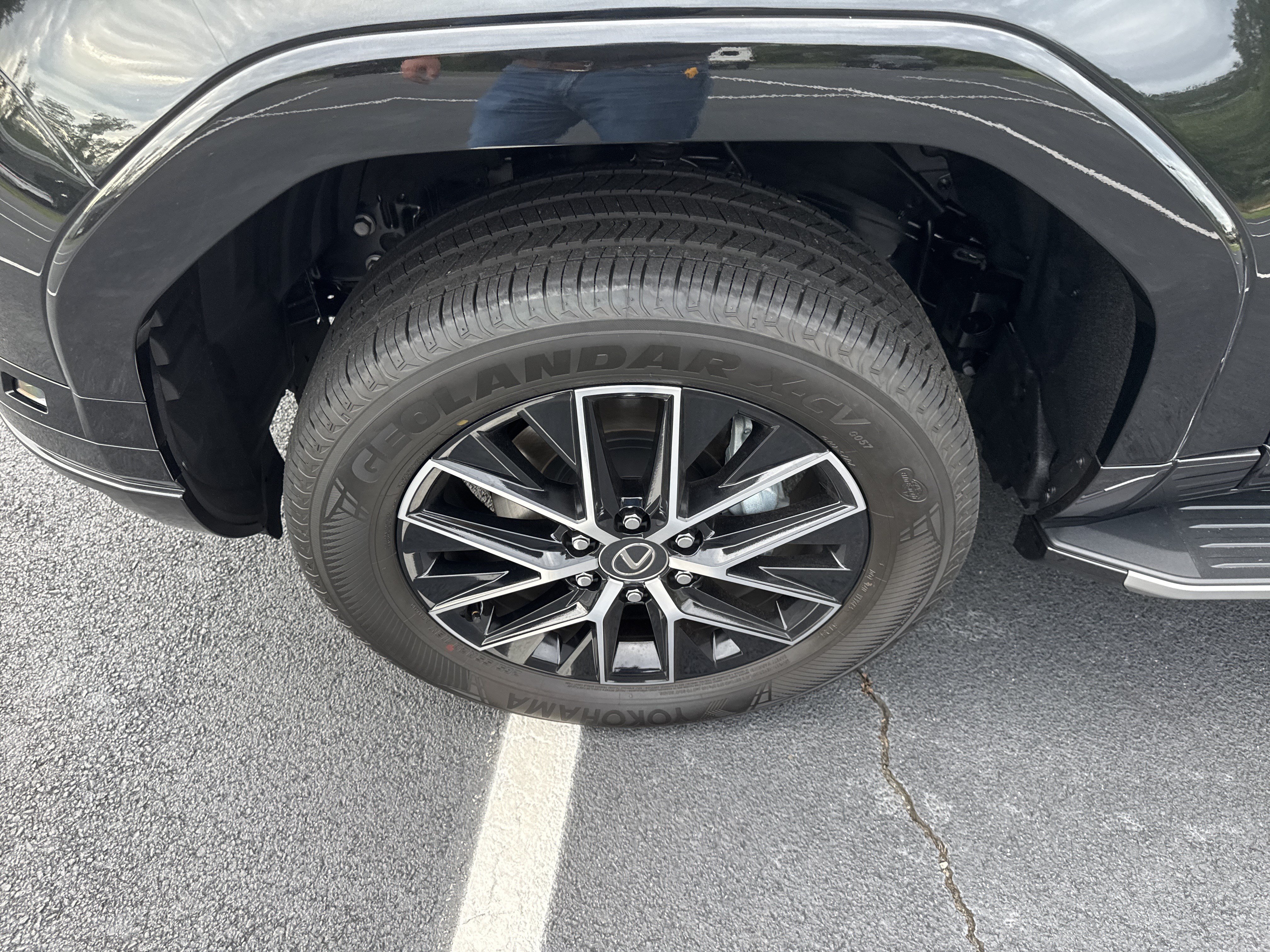 2026 Lexus GX Premium - Photo 9