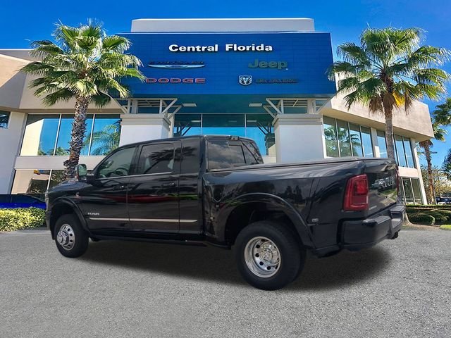 New 2026 Diamond Black Crystal Pearl-Coat Exterior Paint RAM Limited image 7