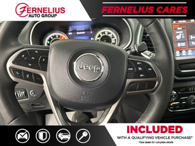 Used 2022 White Jeep Latitude Lux image 44