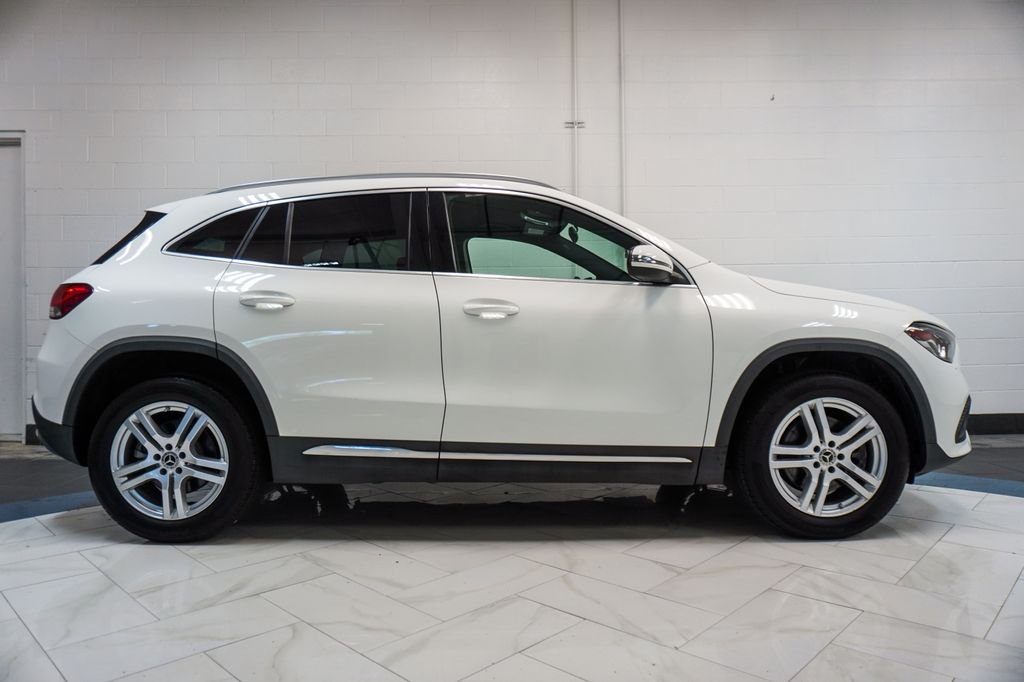 Used 2022 White Mercedes-Benz GLA 250 image 35