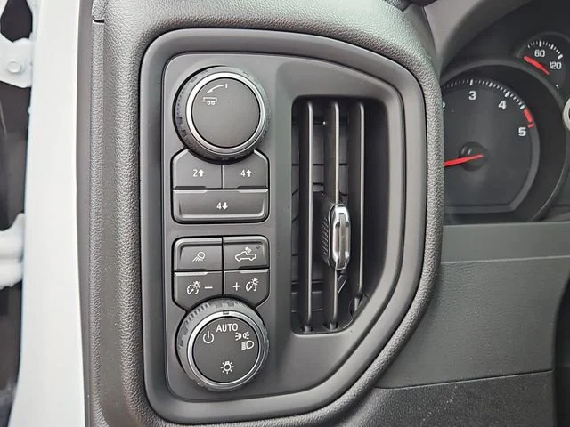 2026 Chevrolet Silverado 2500 HD Custom - Photo 17