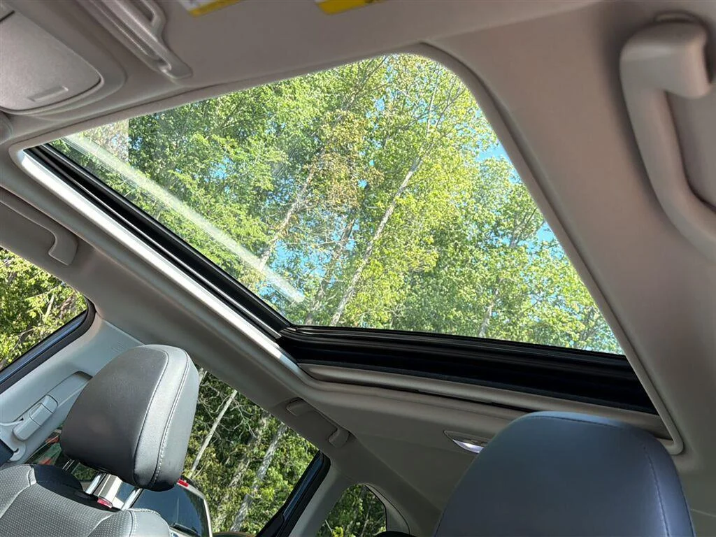 Used 2023 Horizon Blue Pearl Subaru Touring image 3