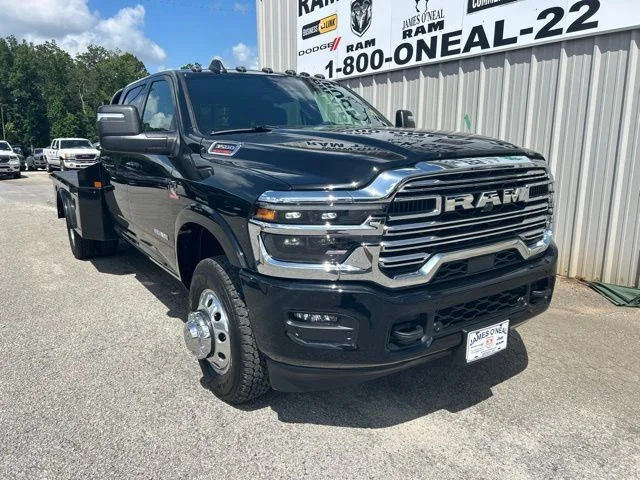 New 2026 Diamond Black Crystal Pearl-Coat Exterior Paint RAM Laramie image 34