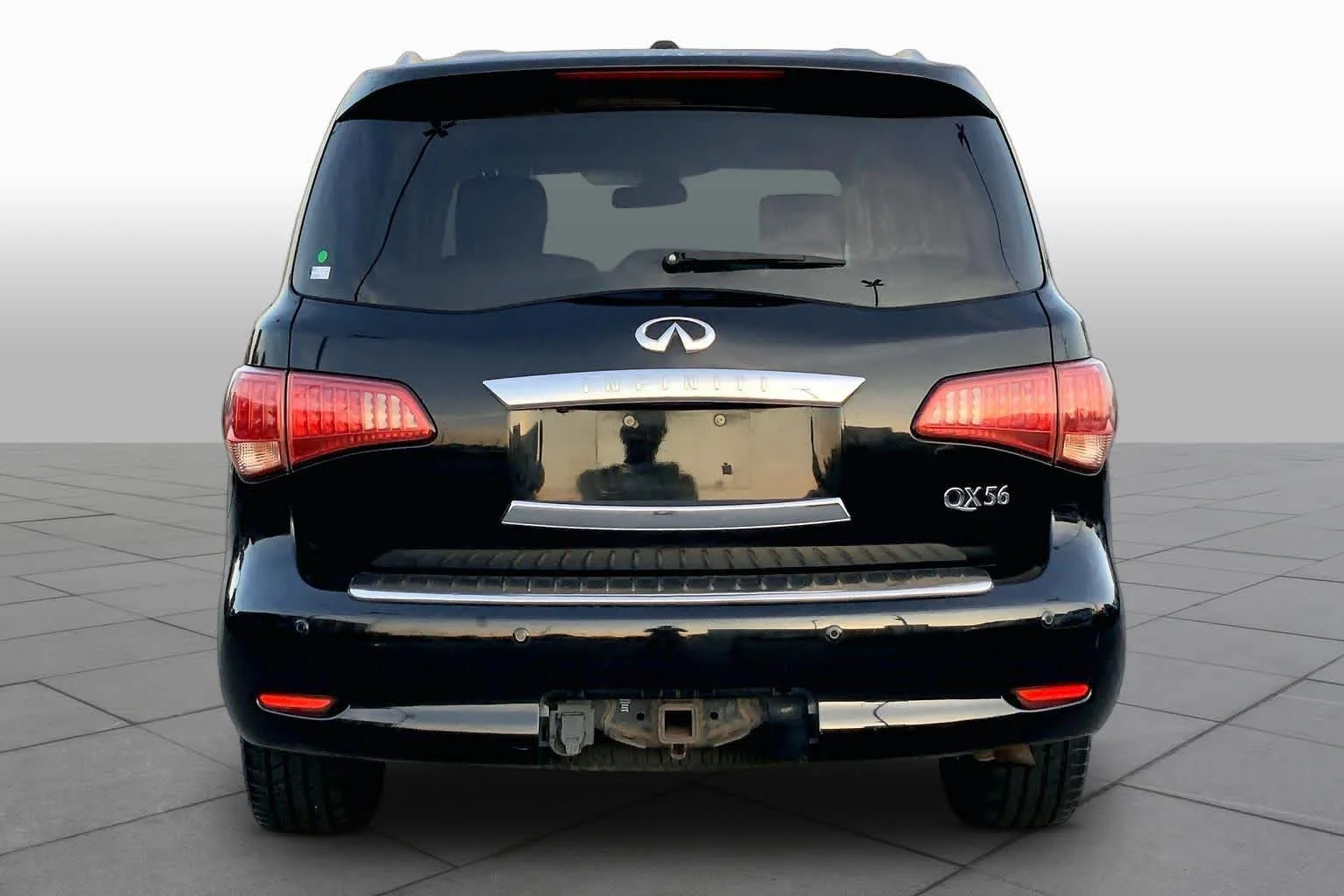 Pre-Owned 2013 INFINITI QX56